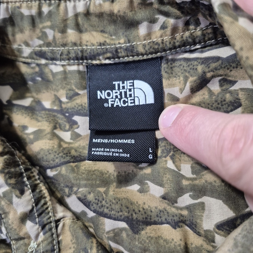 North Face Shirt Men Large Camo Fish Print AOP Button Up Outdoor Fishing Camp - Picture 3 of 9